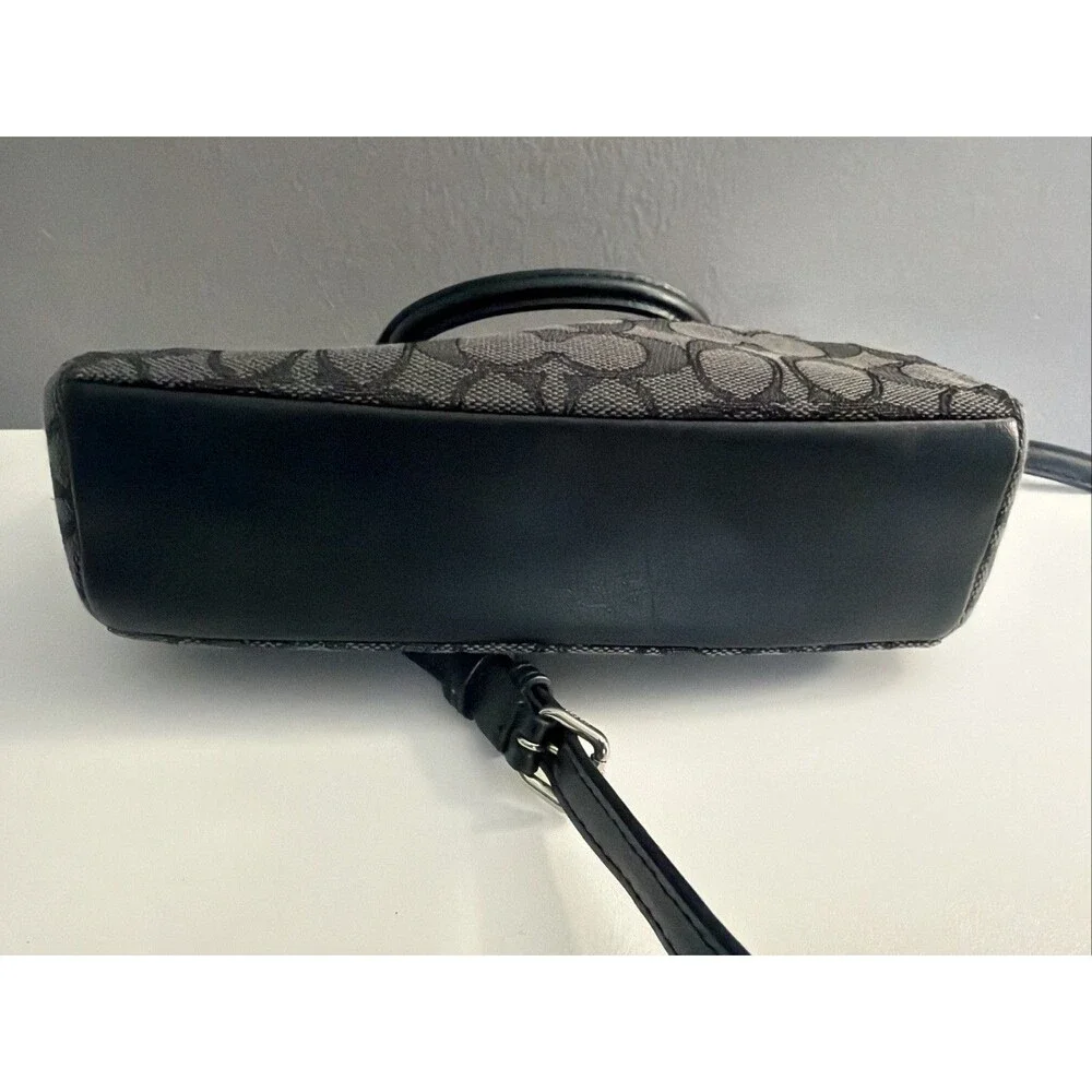 Coach f57830 signature